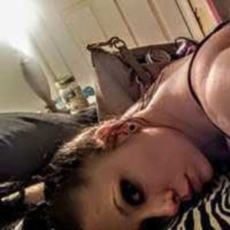 ItsBritt model hot photos