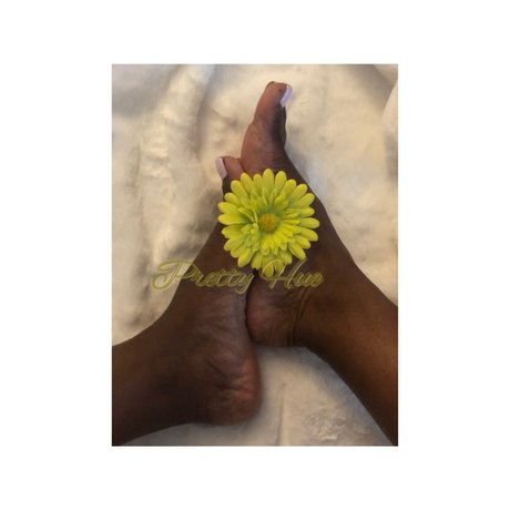 1PrettyHue model photos