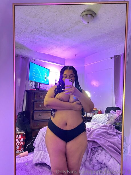 PrettyFaceSzn Naomi Nash sex star photo