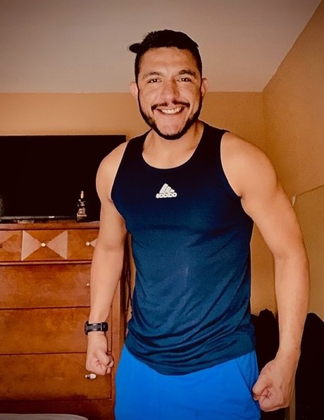 Danielestebanxx sexy star pic