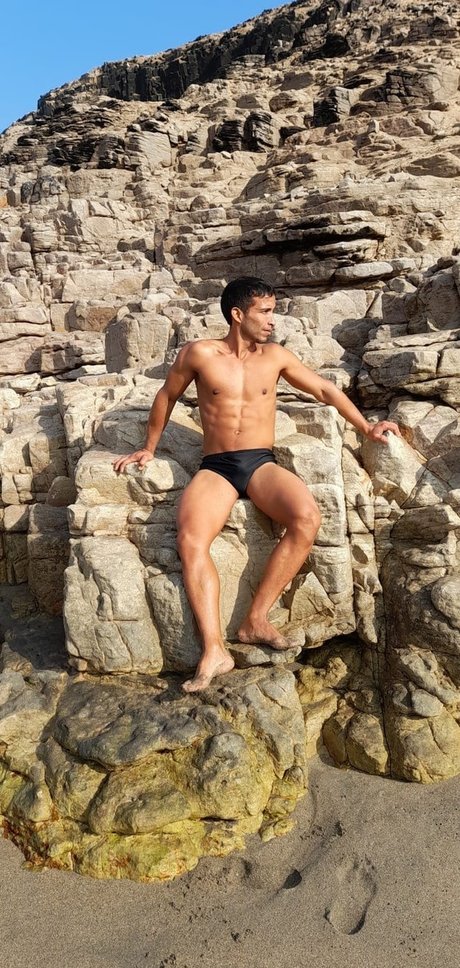 Fernando Esteban adult model img