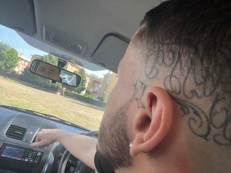 2810DSQUARED model high quality photo