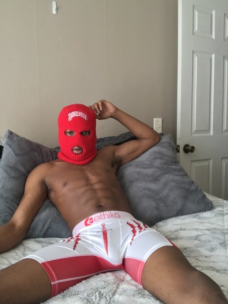 F A M O S D A E nudes model pics