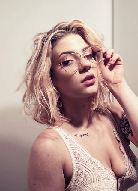 Oh Polly star hd picture