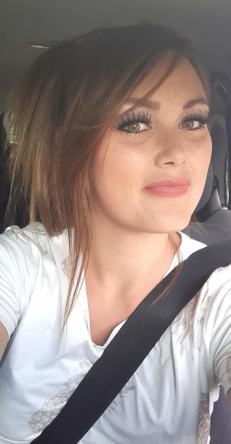 PleasuretomeetPolly actress galleries