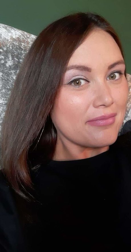 PleasuretomeetPolly nudes star gallery