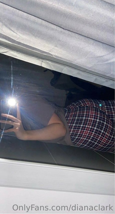 Diana Clark nice actress pics