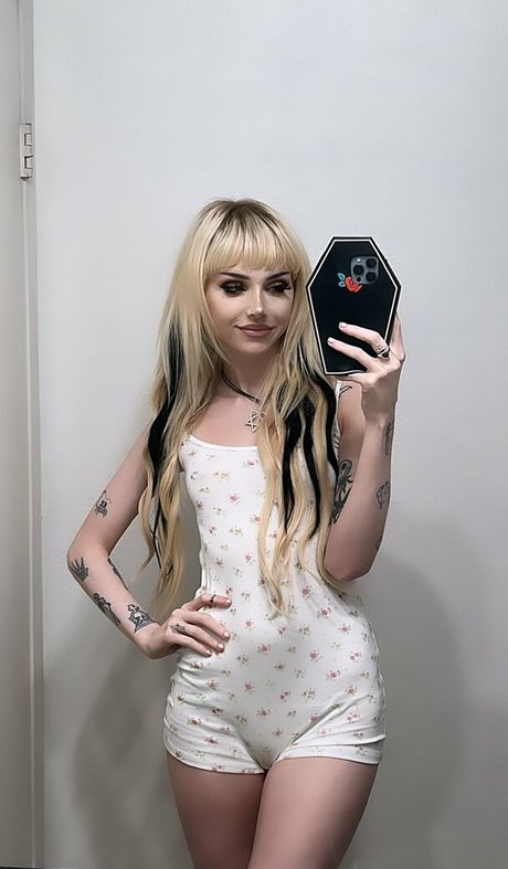 Kirsten Kaye model porn gallery