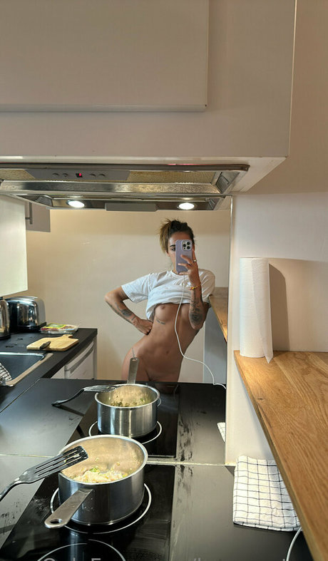 lunaventura pornstar hot gallery