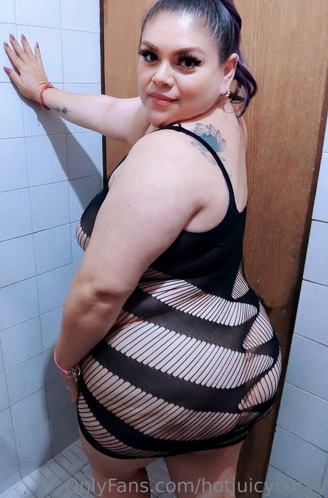 hotjuicycurvy top star pictures