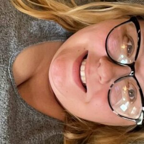 bbwqueeeen pornographic actress image