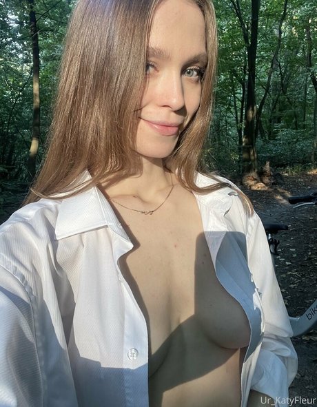 katefleur hot star img