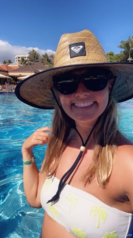 beachbabefourever star nude image