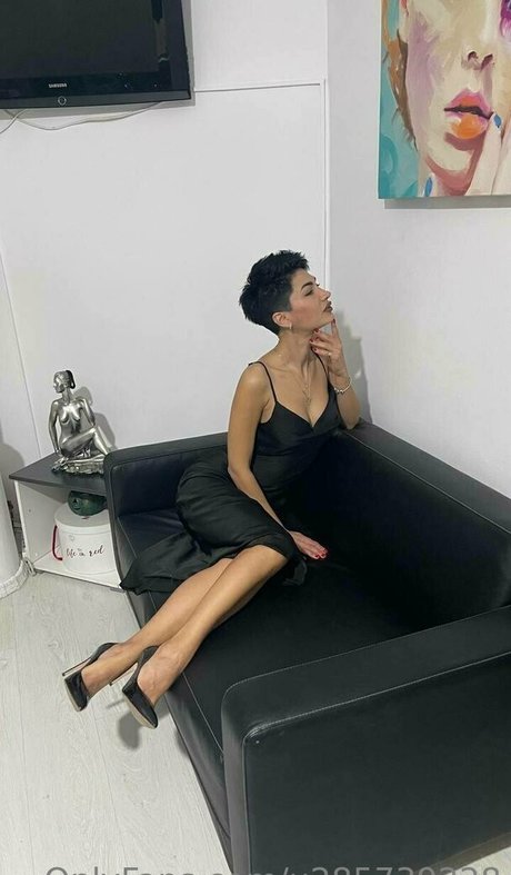 thebaddest m0mmy model nude img