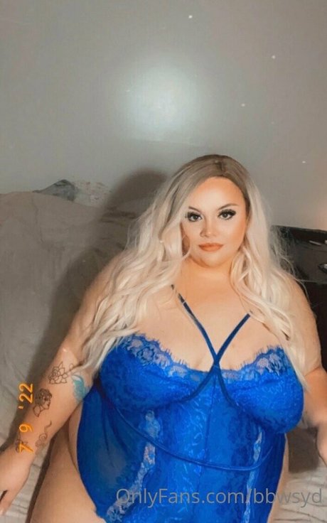 bbwsyd model naked pic