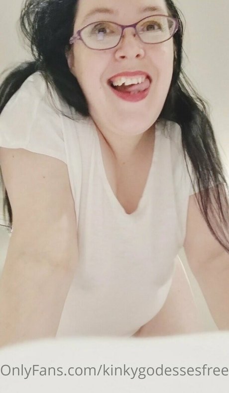 big tits mom onlyfans nude pictures