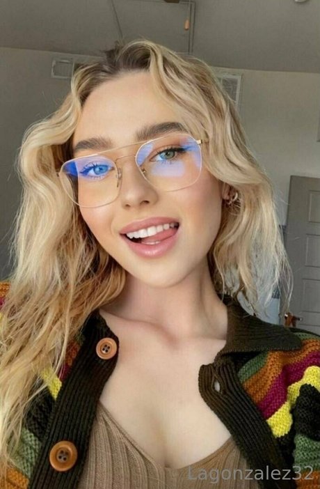 lagonzalez32 top model pictures