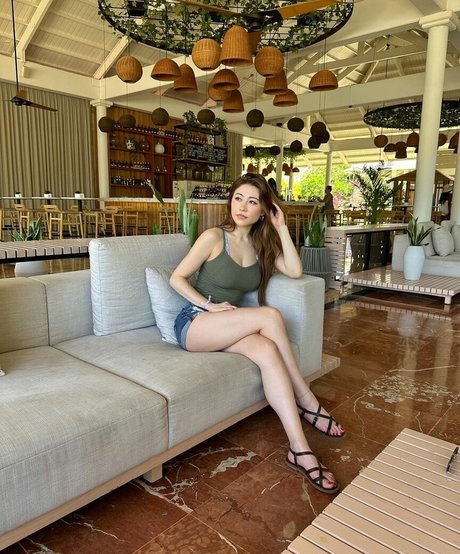 Sasha Emiri model erotic galleries