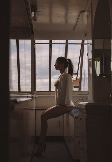 Budai Brigi model porn gallery