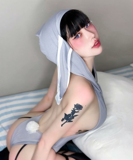 Naughty Rabbit nude pornstar galleries