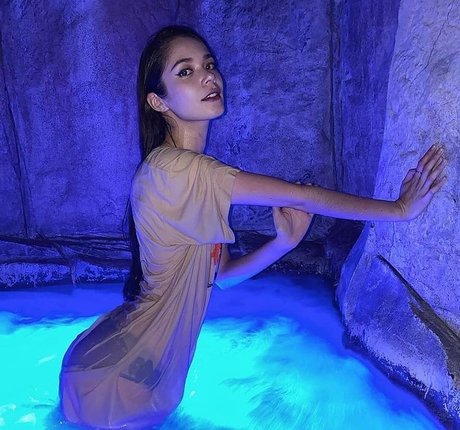 leather leggings onlyfans art naked image