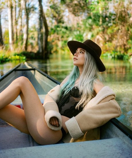 Melodi Flack erotic pornstar picture