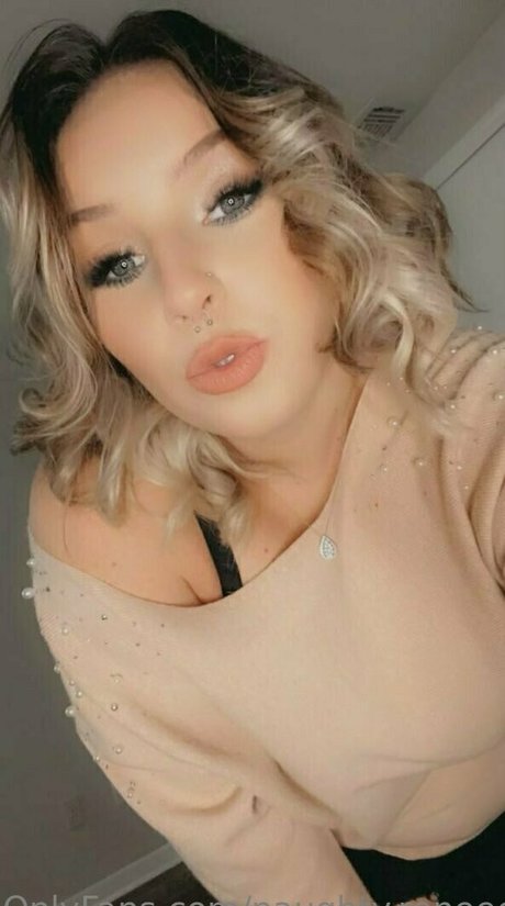 naughty reneee actress galleries