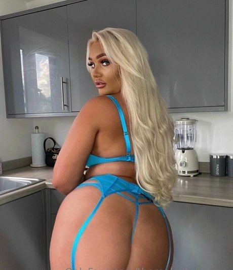 inkedblondieeee sex actress pictures