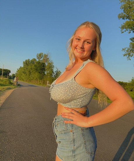 Anya Marie pornstar nude galleries