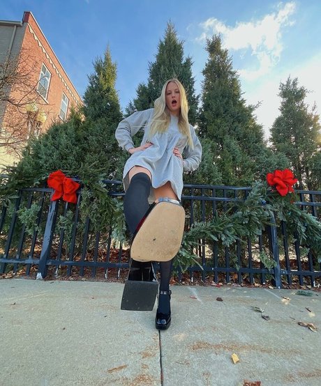 Anya Marie pornstar high quality images