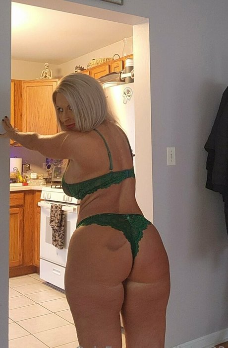 blonde secretary onlyfans naked archive