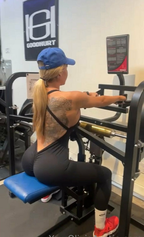 curvy blonde milf onlyfans xxx images