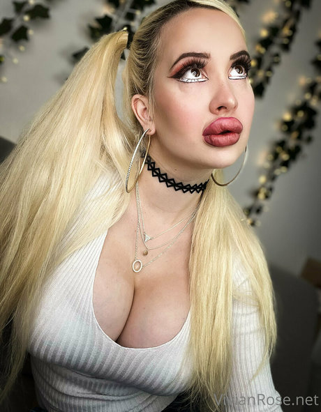 latina onlyfans sexy nude photos