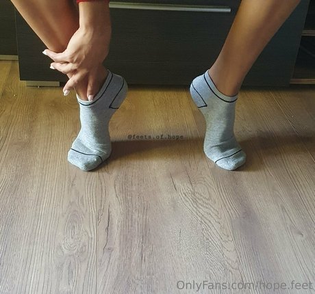 hope feet beautiful pornstar gallery