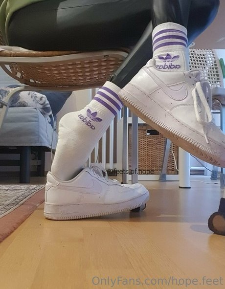 hope feet high quality actress picture