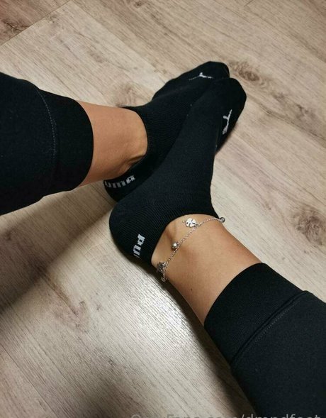 dmndfeet nudes model pictures