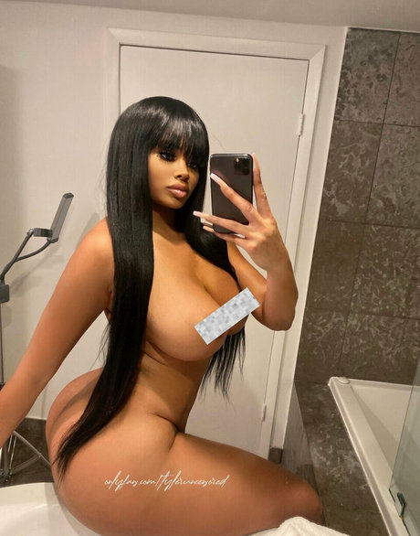 tylerwisby nude model gallery