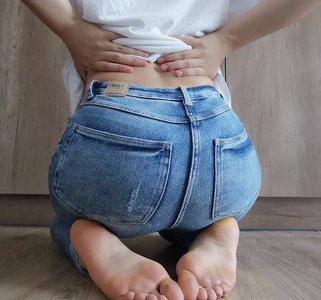 HapyPrincesss star naked image