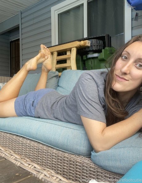 thebarefootcutie star adult gallery