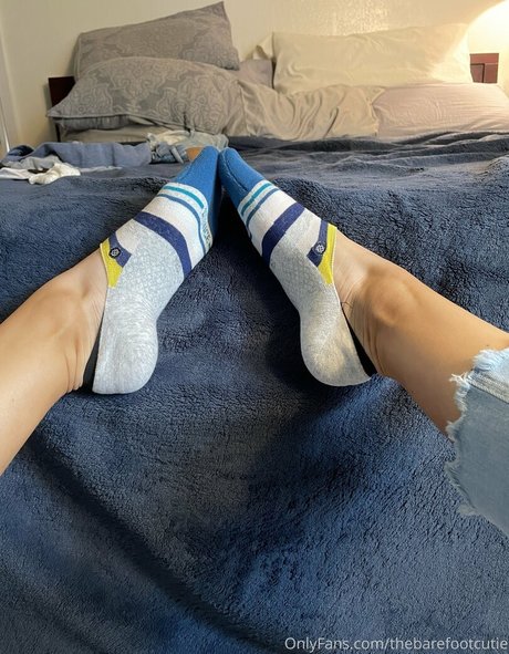 thebarefootcutie hot star image