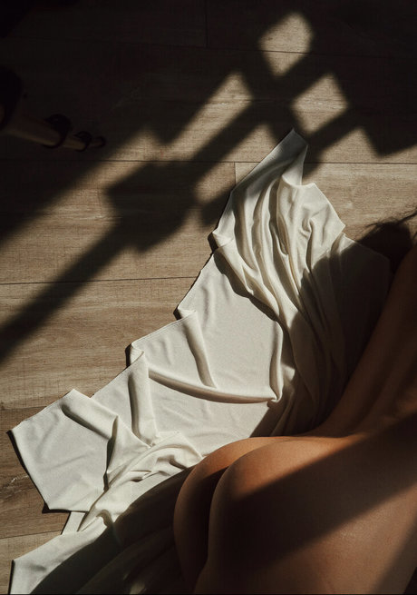 Polinarss art actress images