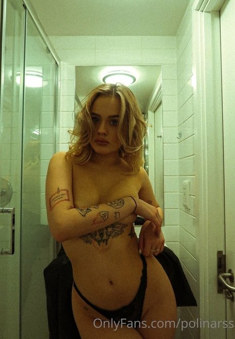 Polinarss star erotic photos