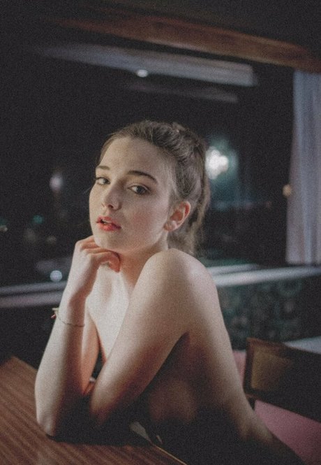 abrunamagalhaes nude actress picture