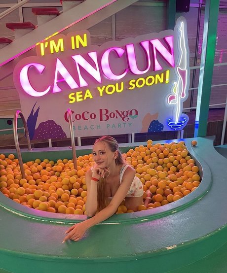 sophia ilysm sexy pornstar images