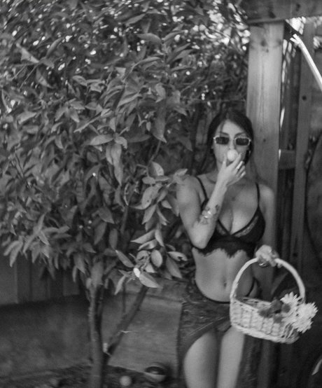 muscle girls onlyfans pornographic image