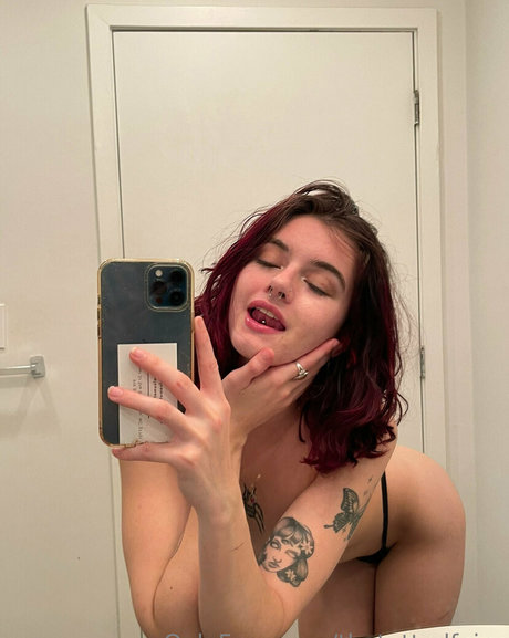 Maria Decomo model best images