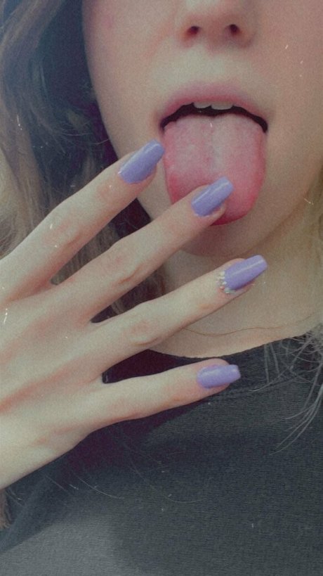 famous nude onlyfans adult pic