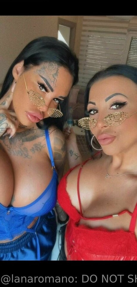 lanaromano naked model pics