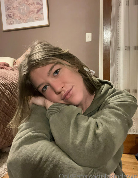 popular onlyfans nude images