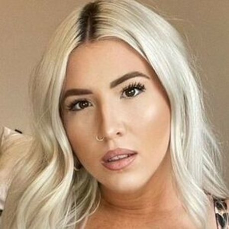 brittnyblaine star hot images